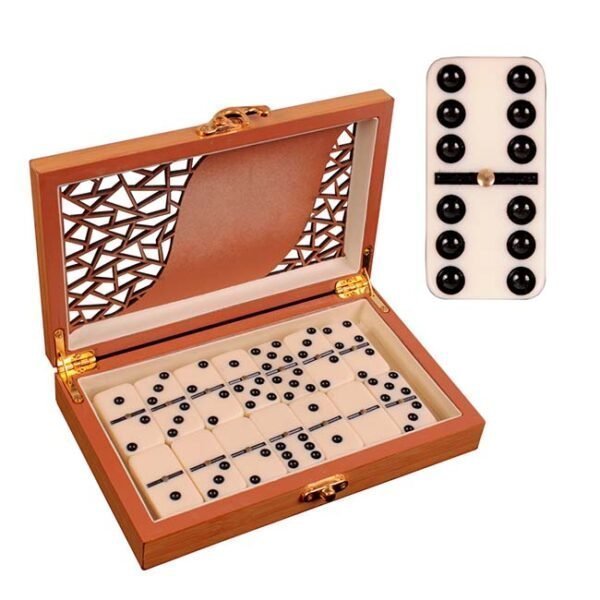 Domino - Imagen 3